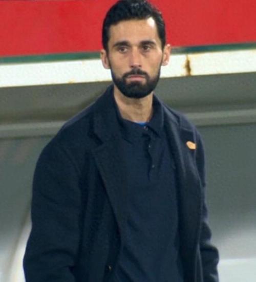 曝皇马正在找寻一名顶级主帅 阿韦洛亚赛季结束后下课