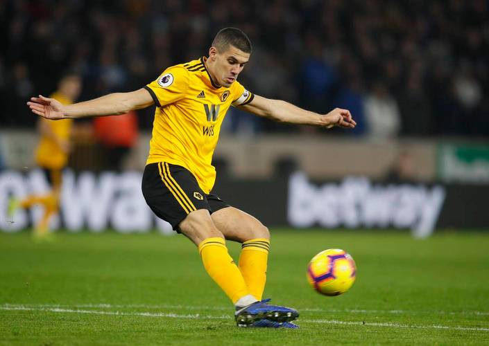 罗马边后卫安吉利诺要求离队 本赛季安吉利诺极少出现在场上