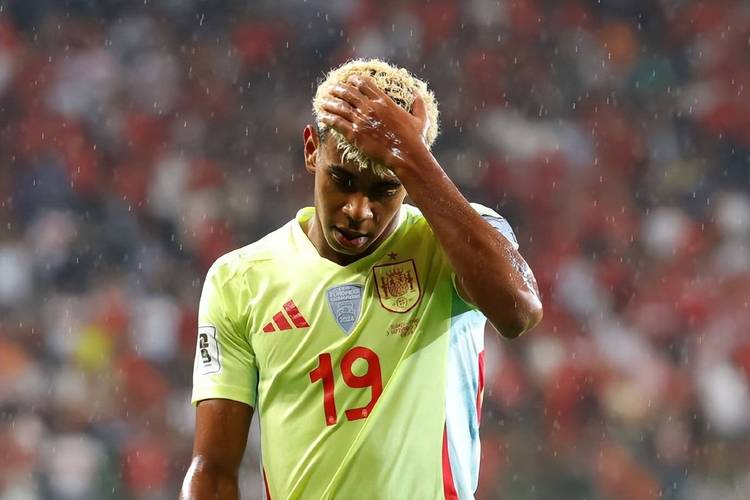 亚马尔或赛季报销 球员遭遇腘绳肌撕裂